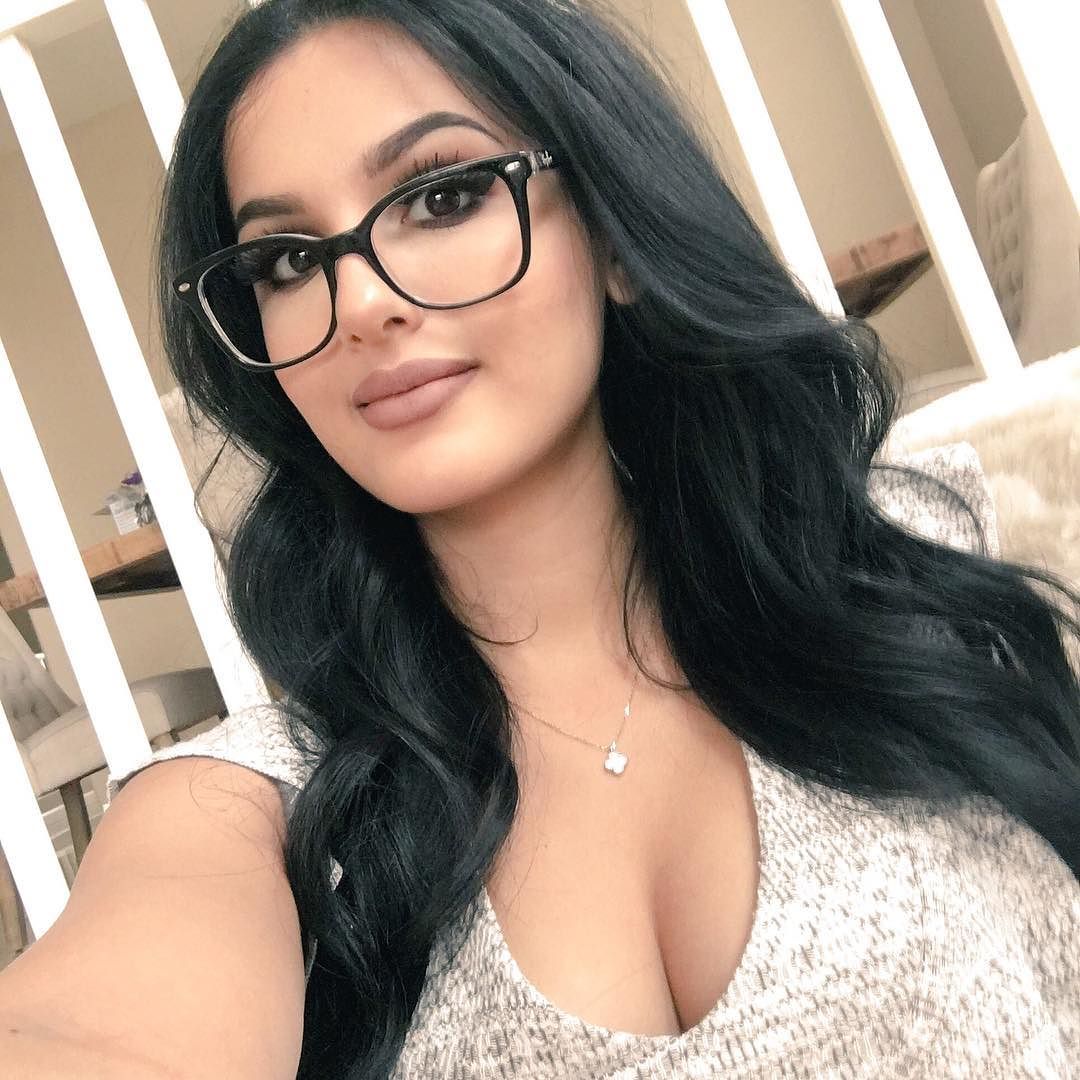 SSSniperwolf Sexy Pictures (46 Pics) .
