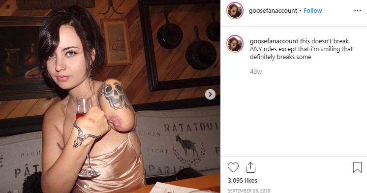 Lauren Duck – naked in the mirror nude video leak ⋆ - Capture