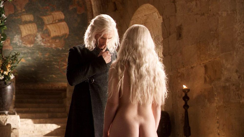 Emilia Clarke Nude & Sexy - Part 1 (240 Photos, Possible Porn Video and...