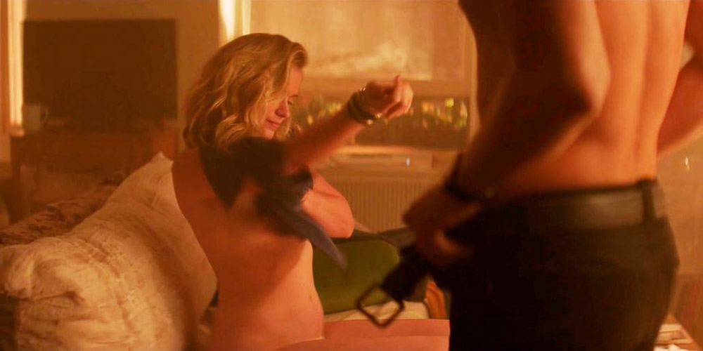 Elizabeth Lail Nude & Topless Pics And Sex Scenes.