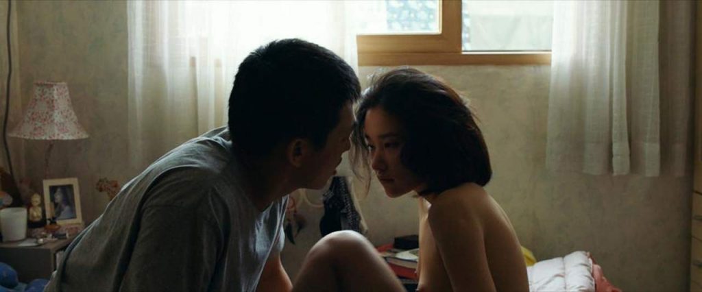 Jong-seo Jun Nude Sex Scene from 'Burning' .