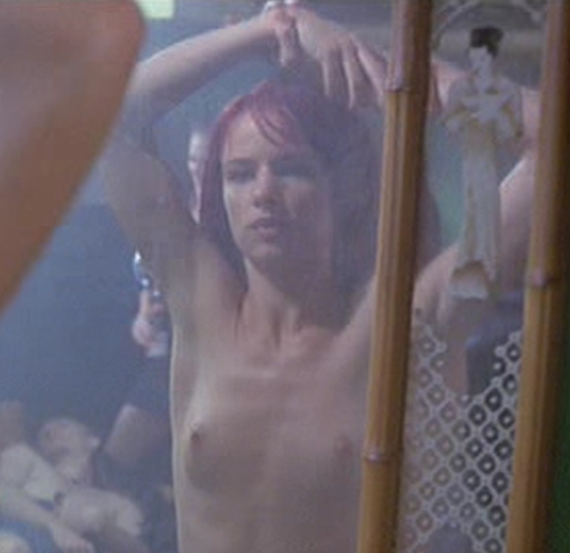 Juliette Lewis shows her naked tits and small nipples in a hot sce...