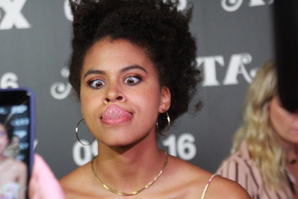 non-nude sexy photo collection of Zazie Beetz in recent years. 