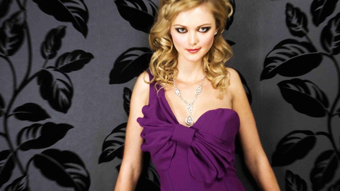 Jayne Wisener Sexy (4 Pics) - OnlyFans Leaked Nudes