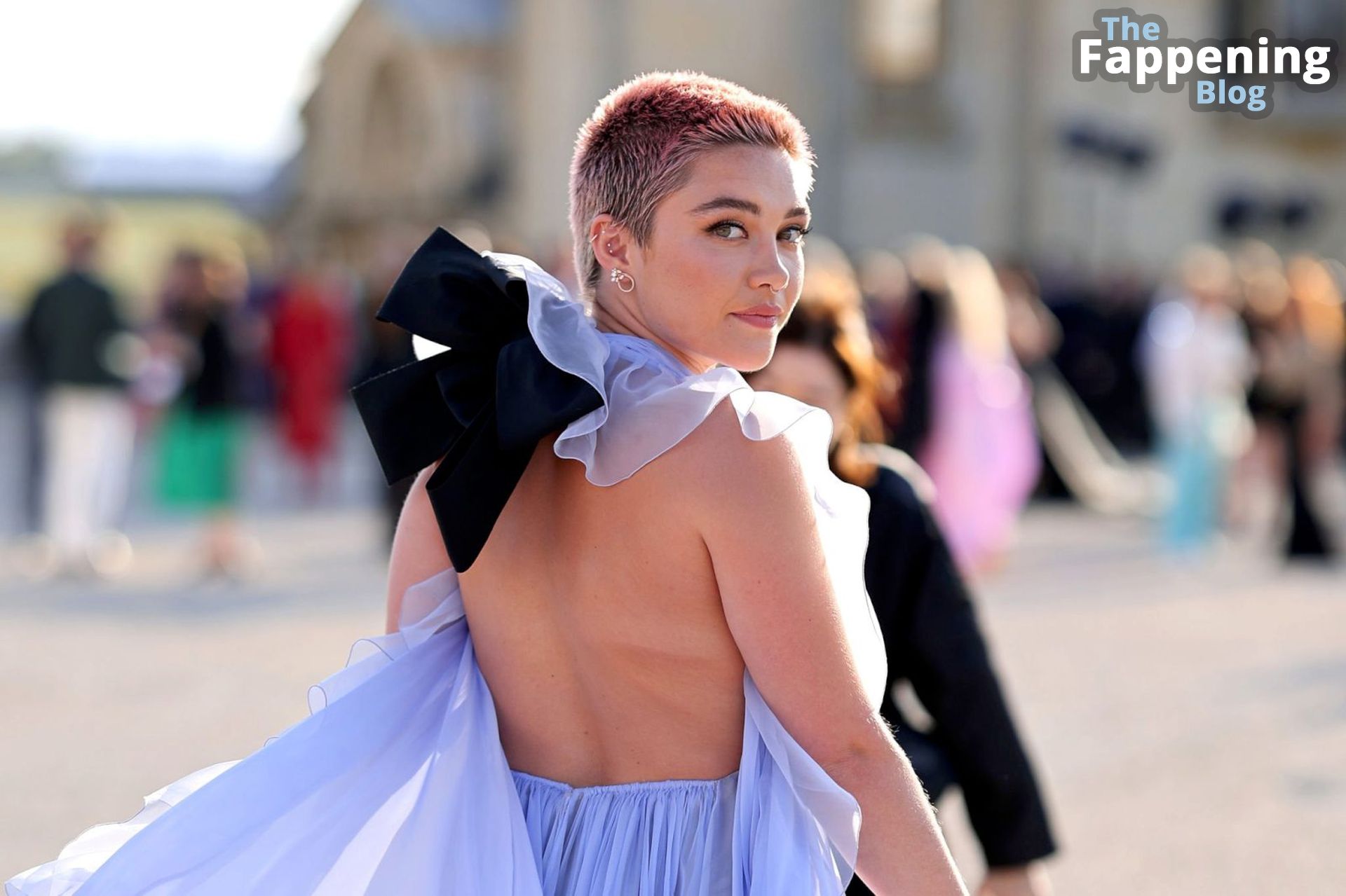 florence pugh braless sheer dress nipples 24 thefappeningblog.com