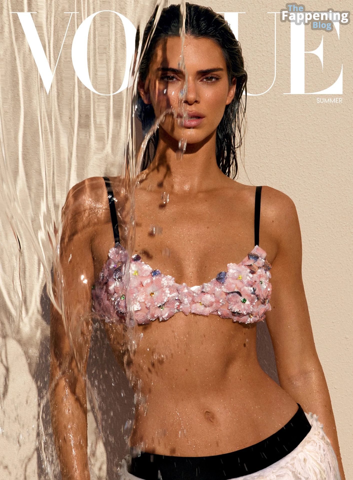 kendall jenner braless magazine shoot vogue 1 thefappeningblog.com