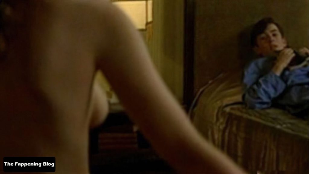 Carey Mulligan Nude & Sexy Collection (40 Photos + Videos) 36