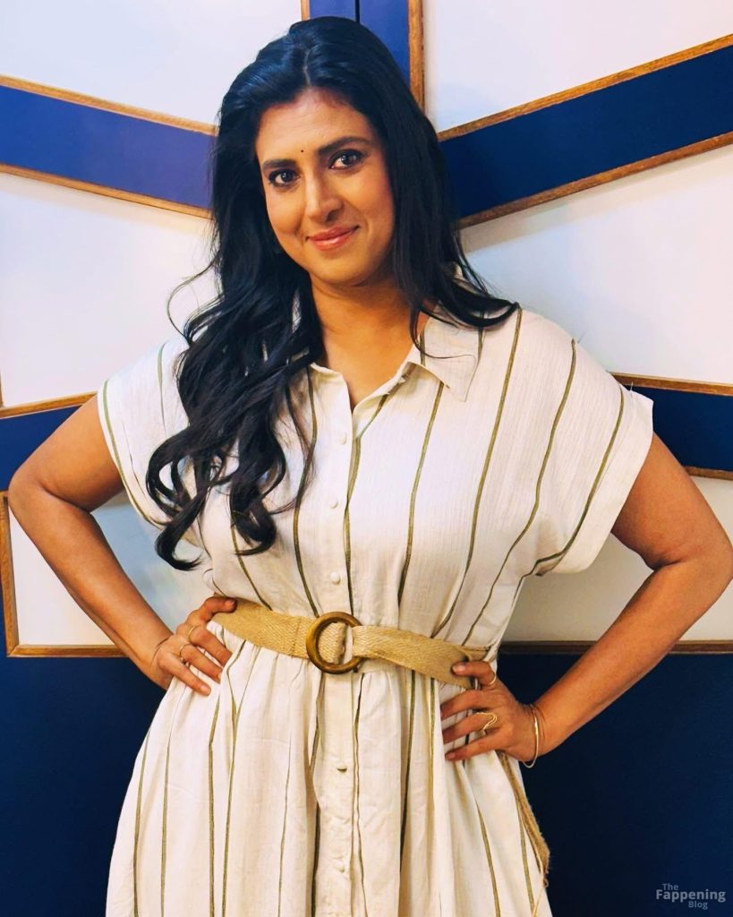 Kasthuri Shankar Sexy (19 Photos) 3