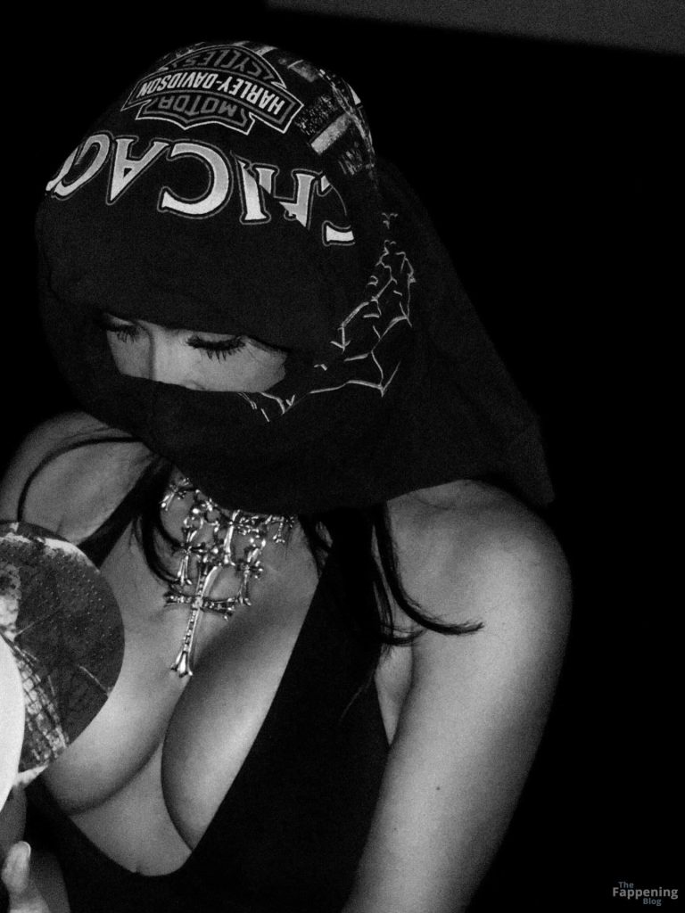 Kim Kardashian Shows Off Her Huge Boobs at Coachella (20 Photos) 9