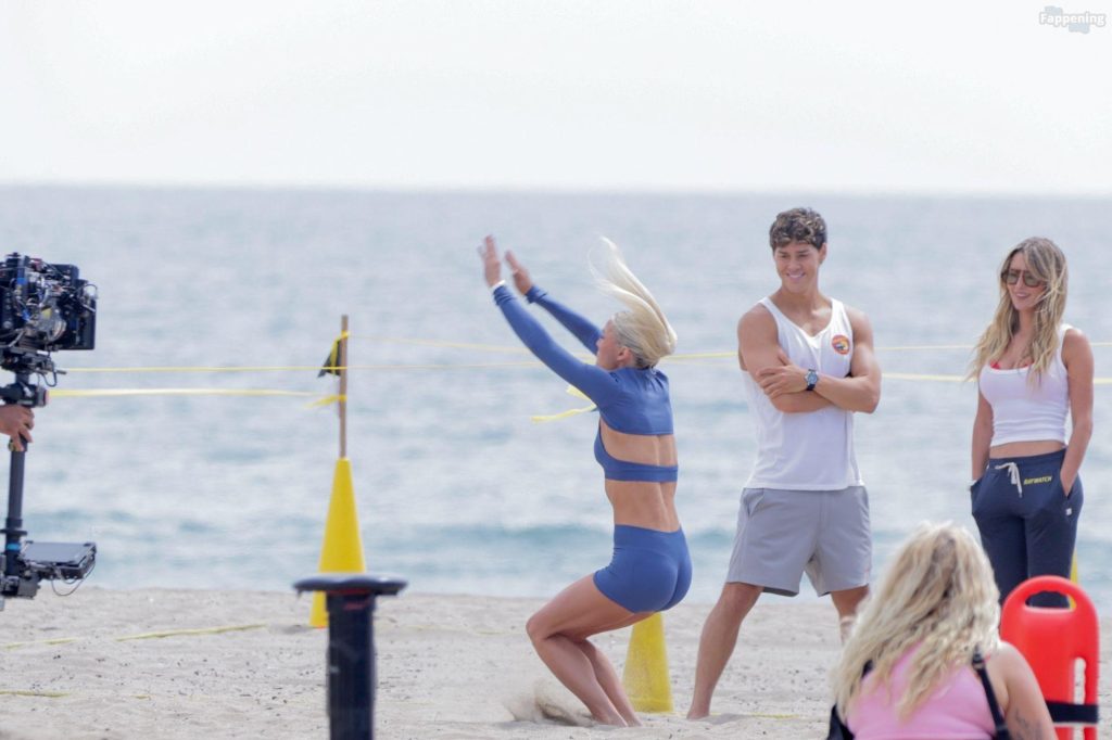 Olivia Dunne Shows Off Her Cameltoe, Ass and Legs on the Beach in Santa Monica (49 Photos) 5