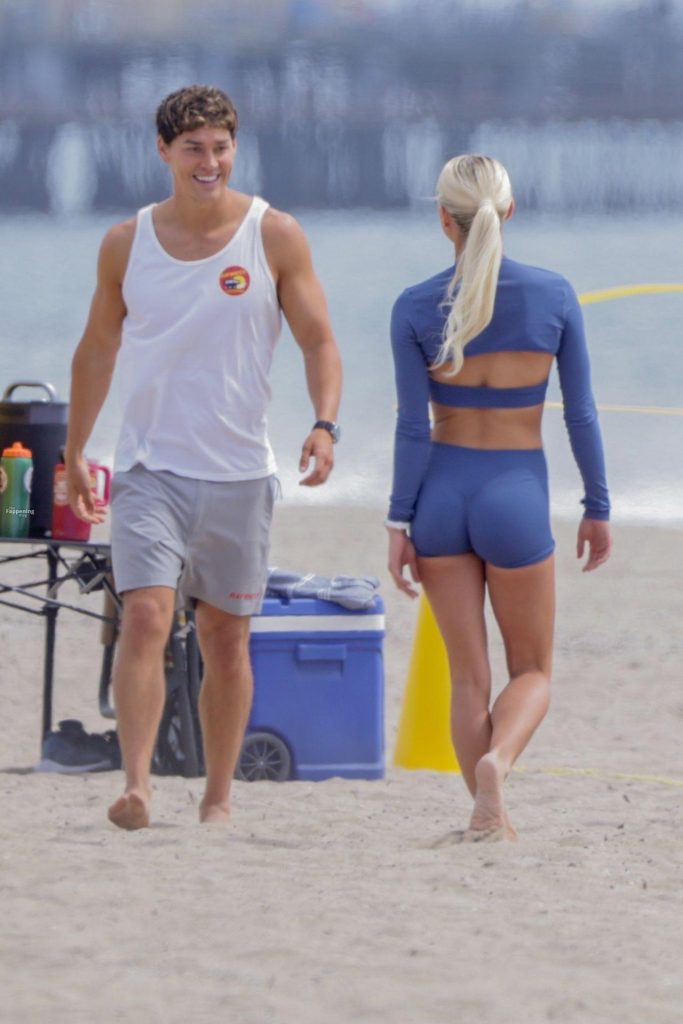 Olivia Dunne Shows Off Her Cameltoe, Ass and Legs on the Beach in Santa Monica (49 Photos) 12