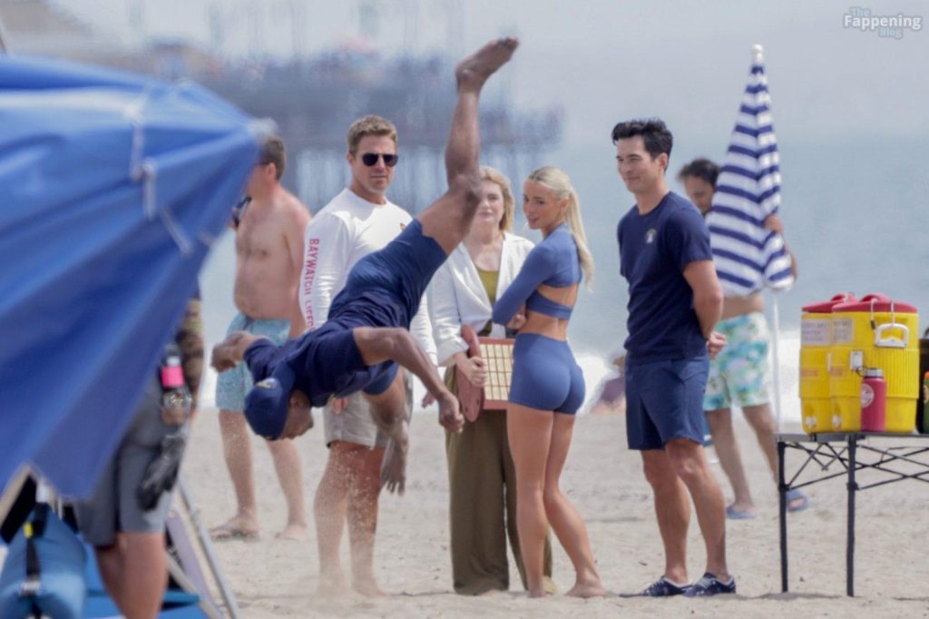 Olivia Dunne Shows Off Her Cameltoe, Ass and Legs on the Beach in Santa Monica (49 Photos) 49