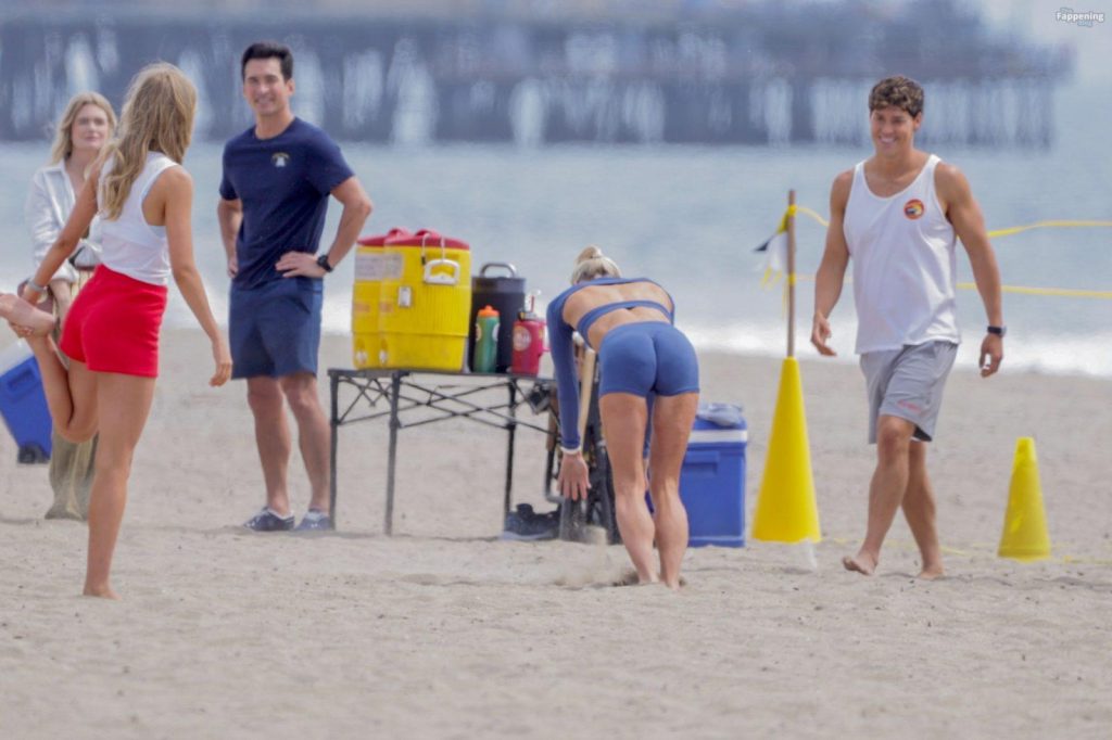 Olivia Dunne Shows Off Her Cameltoe, Ass and Legs on the Beach in Santa Monica (49 Photos) 44