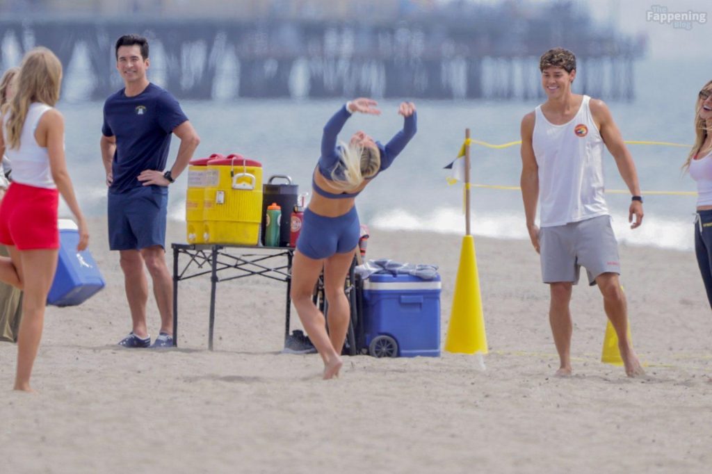 Olivia Dunne Shows Off Her Cameltoe, Ass and Legs on the Beach in Santa Monica (49 Photos) 43