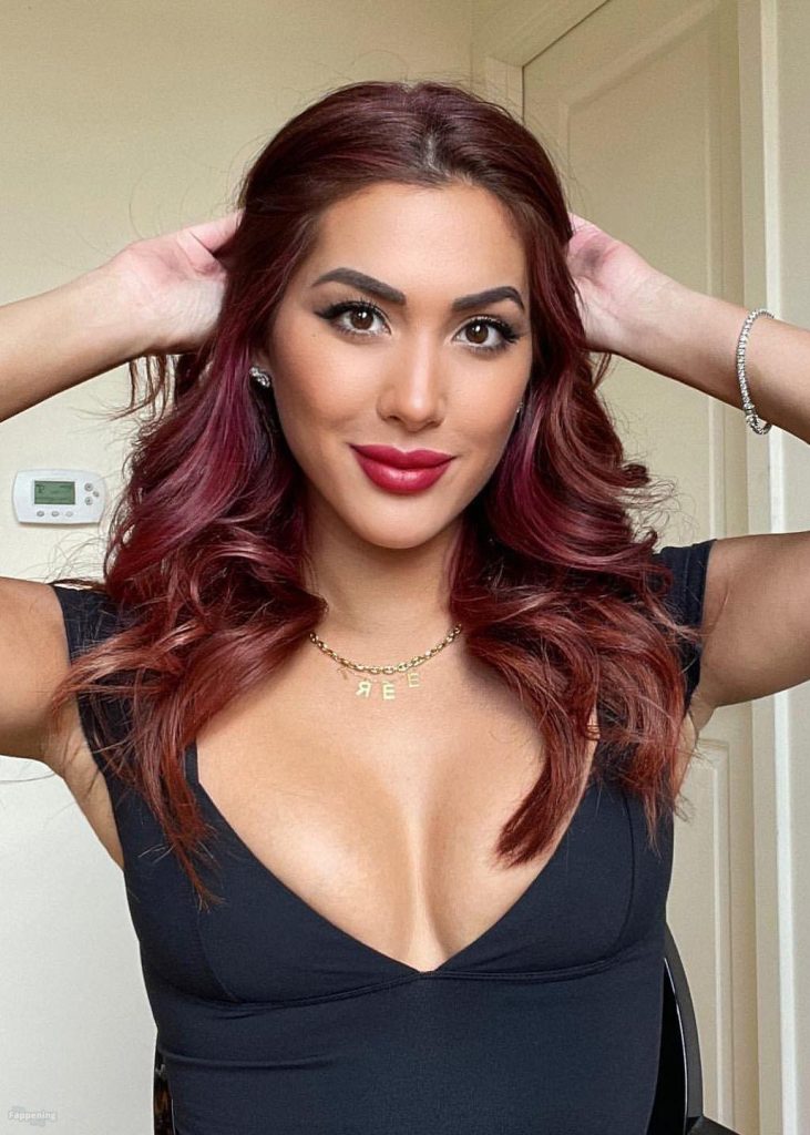 Therese Holland Sexy (9 Photos) 7