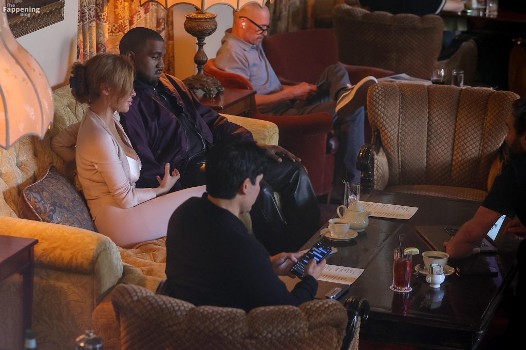 Bianca Censori & Kanye West Keep It Cozy Over Lunch Meeting at Chateau Marmont in LA (46 Photos) 23