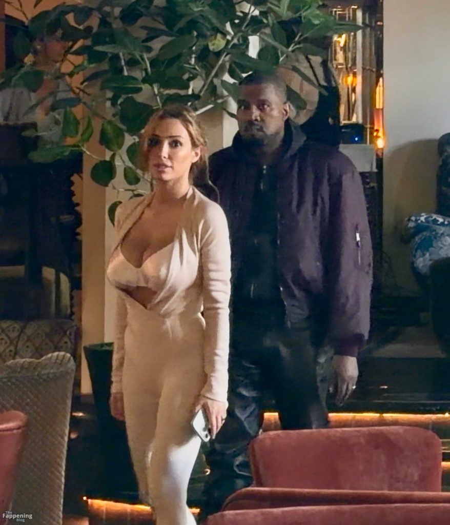 Bianca Censori & Kanye West Keep It Cozy Over Lunch Meeting at Chateau Marmont in LA (46 Photos) 14