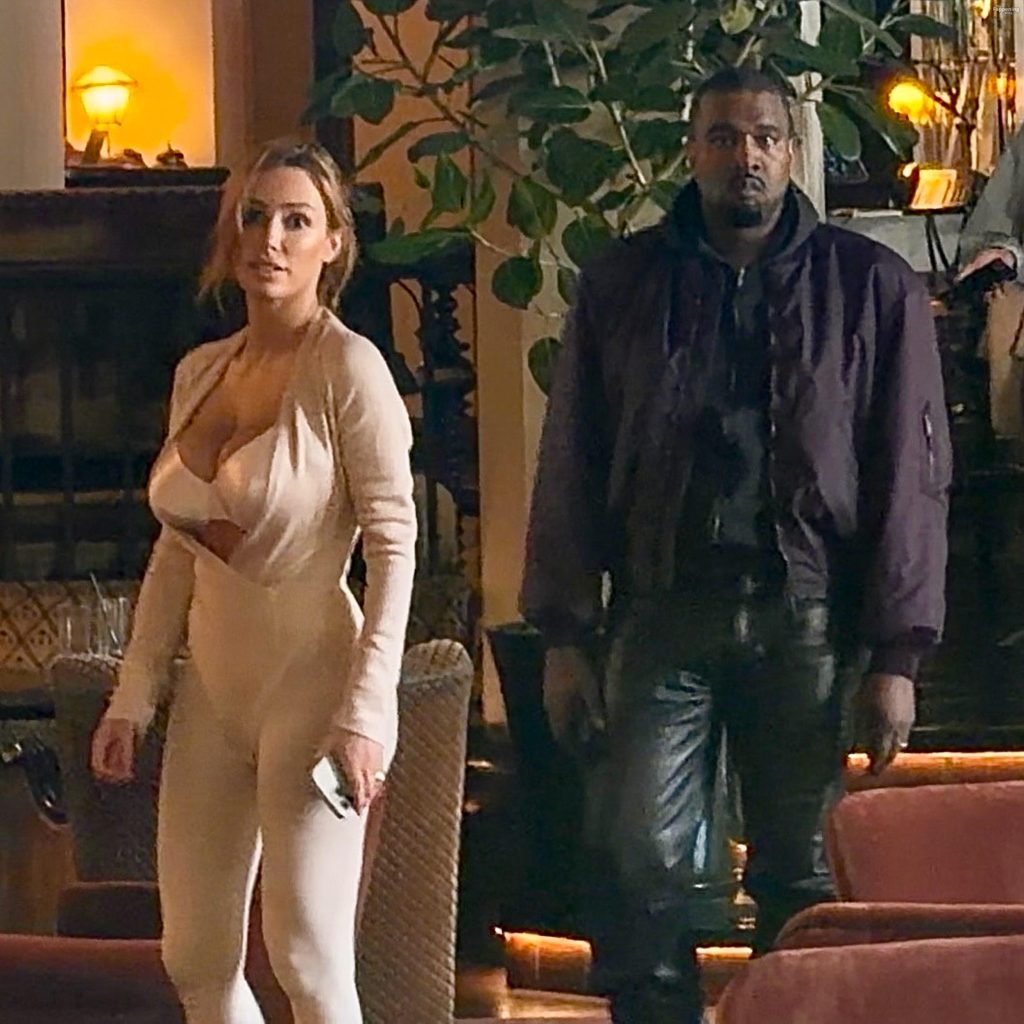 Bianca Censori & Kanye West Keep It Cozy Over Lunch Meeting at Chateau Marmont in LA (46 Photos) 16