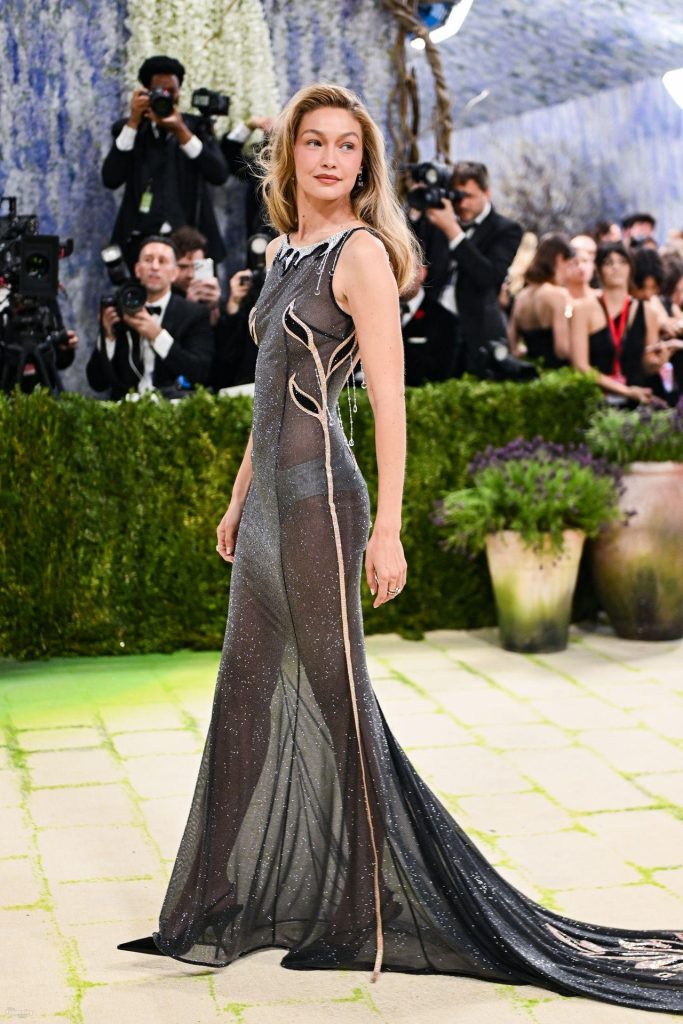 Gigi Hadid Goes Braless in a See-Through Dress for the 2026 Met Gala (123 Photos) 92