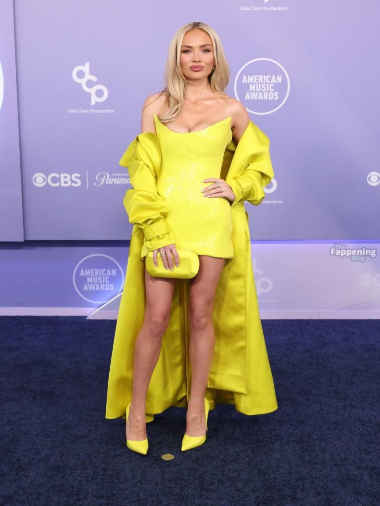 Natalie Alyn Lind Shows Off Her Sexy Tits in a Yellow Dress at the 52nd American Music Awards (35 Photos) 19